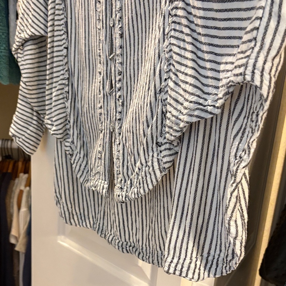 “WE THE FREE”Black and White Striped Baggy Blouse - Picture 8 of 16